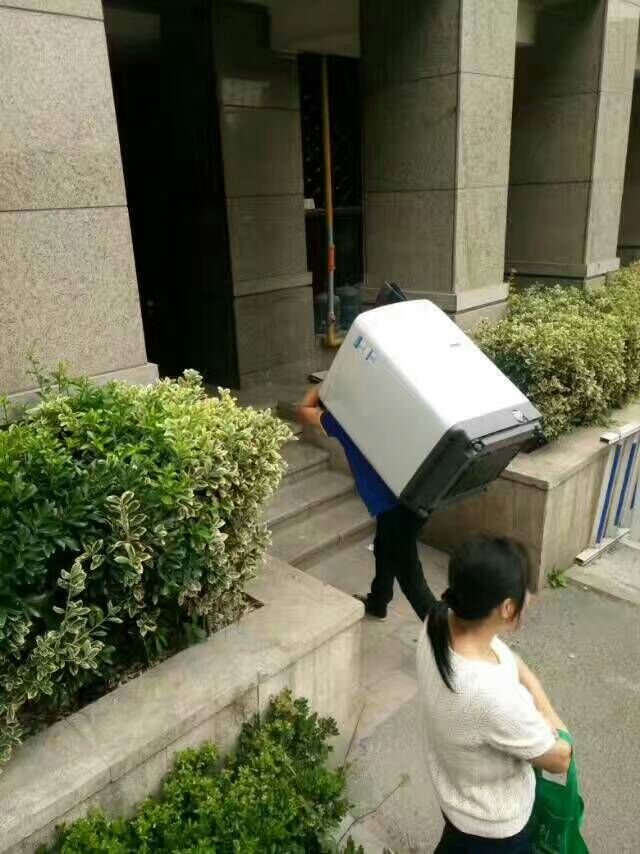 杭州租客搬家現(xiàn)場(chǎng)